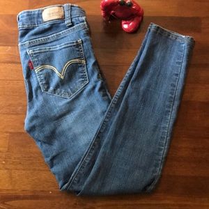Levi’s Girls denim leggings.